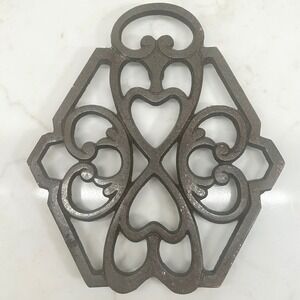 Pampered Chef Round‎ Up From the Heart Bronze Cast Iron Trivet #2946